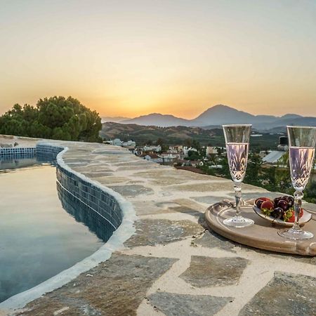 Villa Simantiri Pombia Zewnętrze zdjęcie